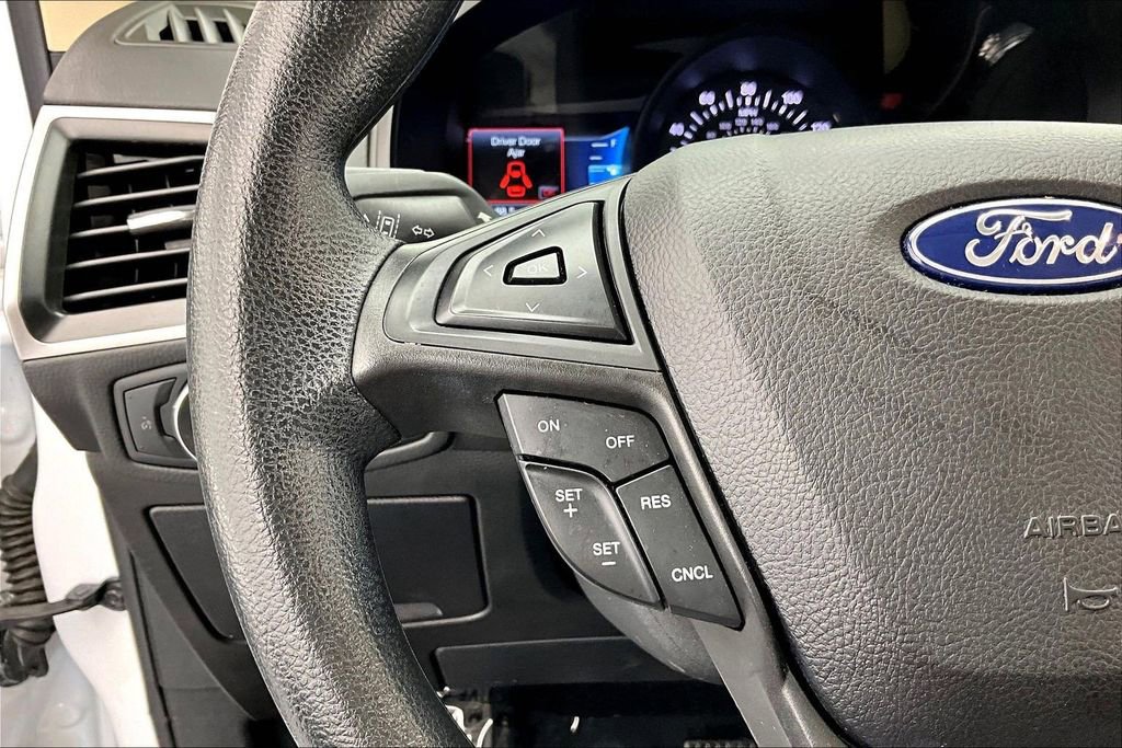 Certified 2022 Ford Edge SE w/ Cargo Accessory Package AWD/4WD image 18