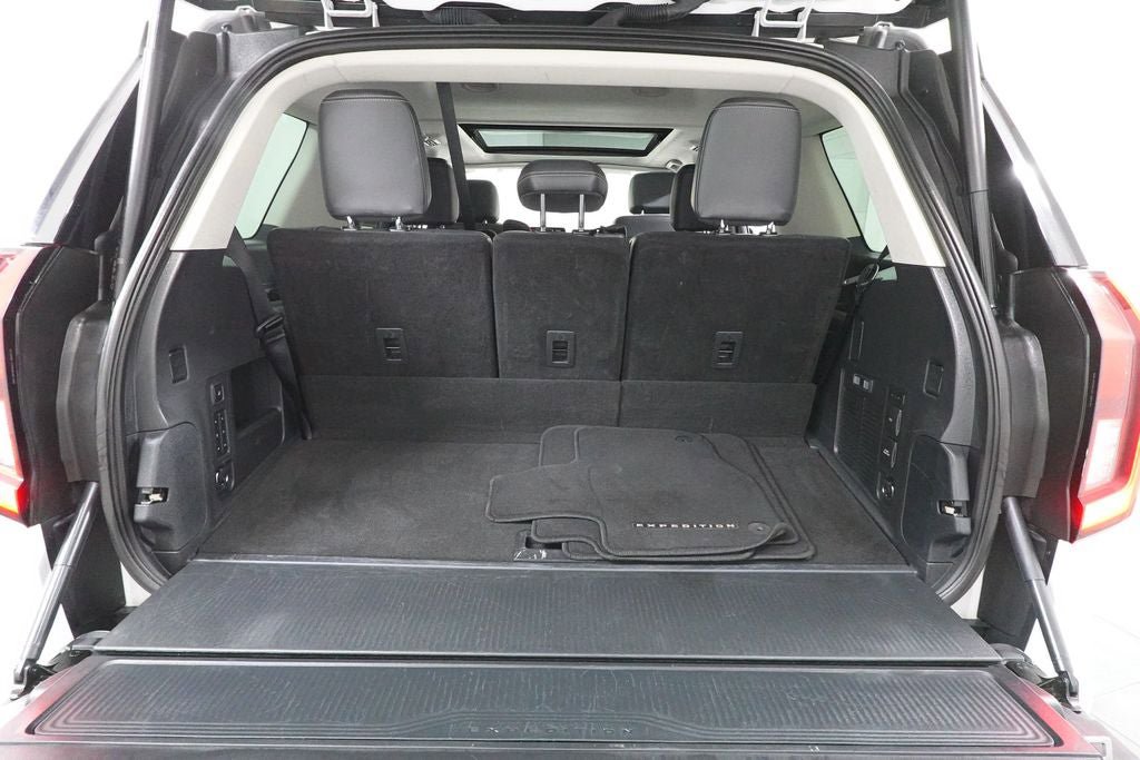 Certified 2025 Ford Expedition Platinum AWD/4WD image 31