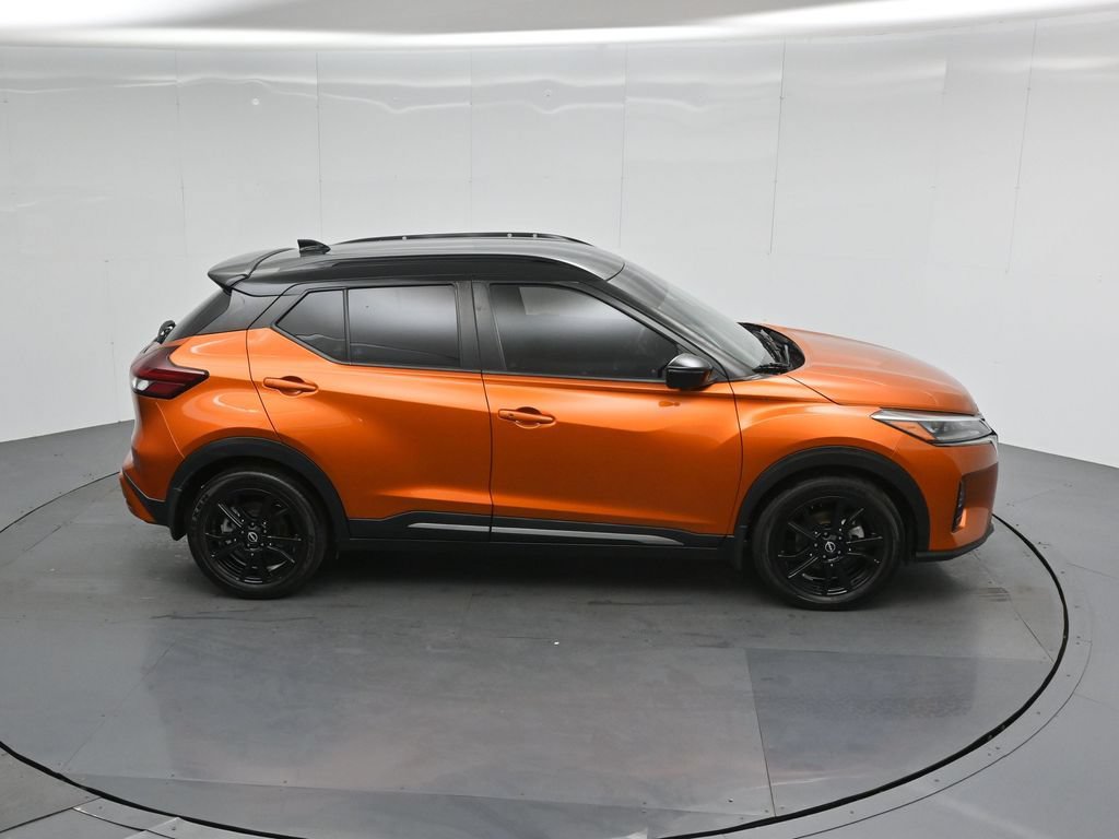 Used 2023 Nissan Kicks SR FWD image 38