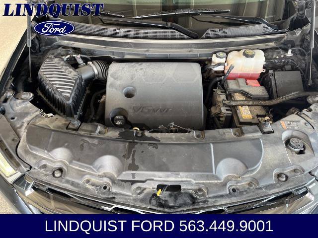 Used 2023 Chevrolet Traverse Premier w/ Redline Edition AWD/4WD image 21