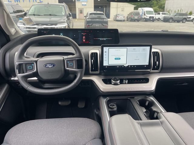 Certified 2025 Ford Expedition Max Active AWD/4WD image 15