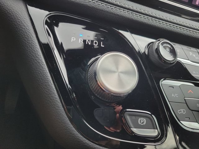 Used 2021 Chrysler Pacifica Touring-L w/ Premium & Safety Sphere Group FWD image 30