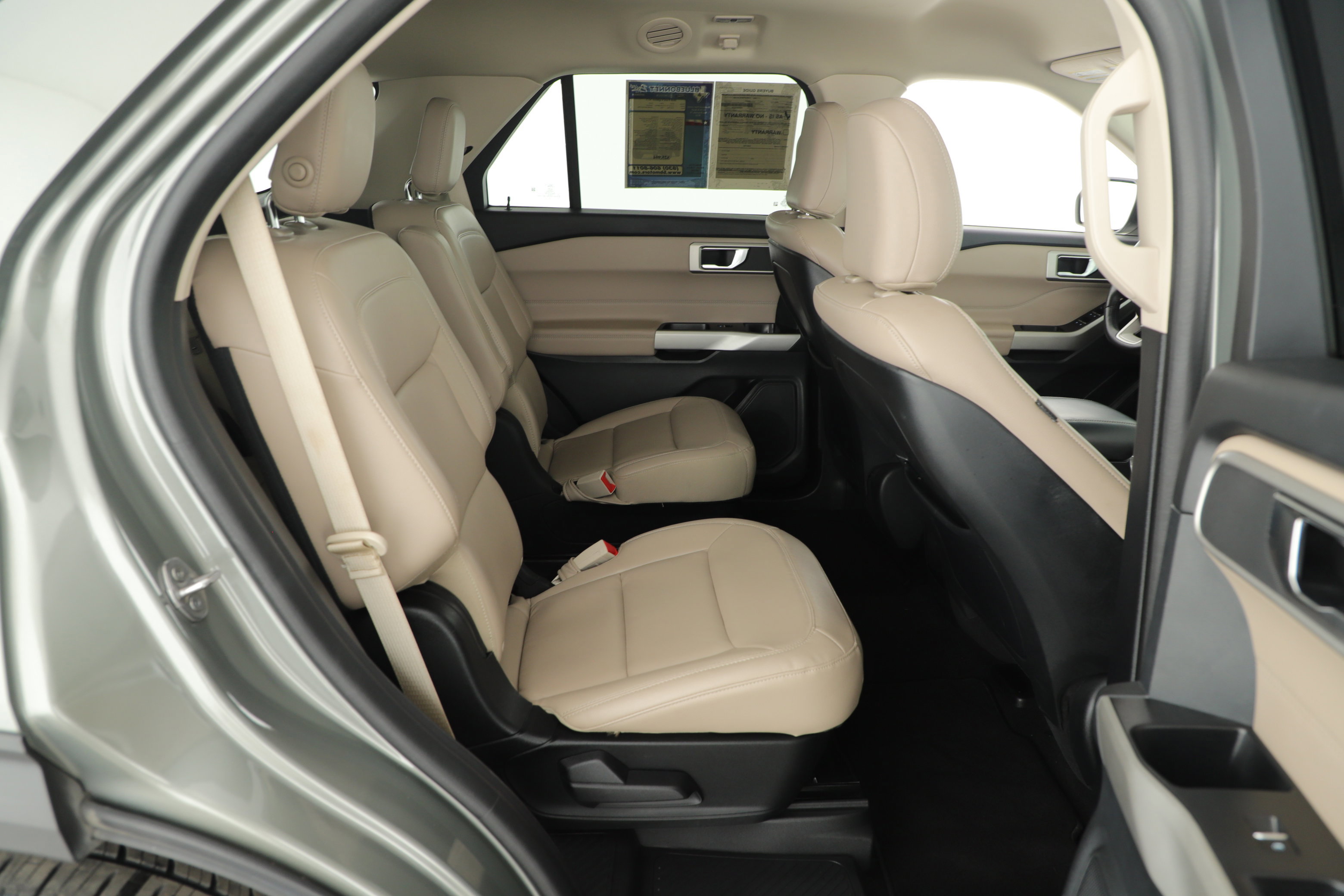 Certified 2020 Ford Explorer XLT w/ Equipment Group 202A image 16