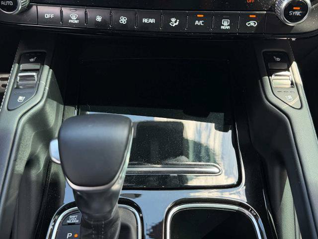 Used 2025 Kia Telluride SX Prestige AWD/4WD image 17