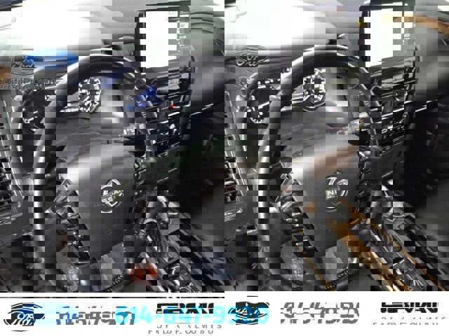 Used 2021 Nissan Armada SL w/ Captain's Chairs Package image 16