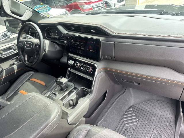 Used 2024 GMC Sierra 1500 AT4 w/ Technology Package AWD/4WD image 13