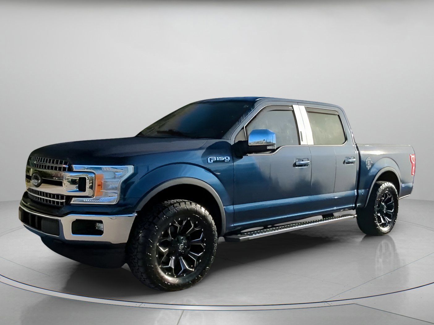 Certified 2019 Ford F150 XLT w/ Equipment Group 302A Luxury image 5