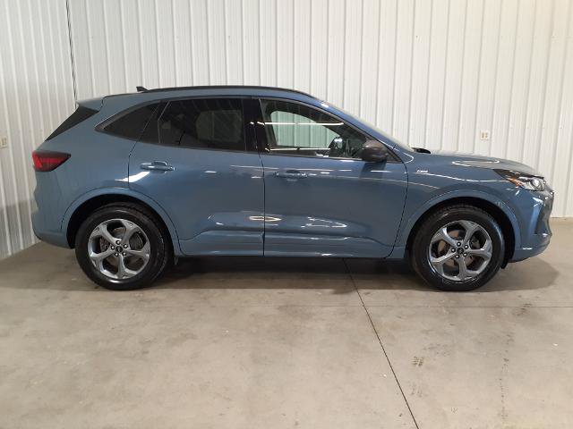 Certified 2023 Ford Escape ST-Line AWD/4WD image 23
