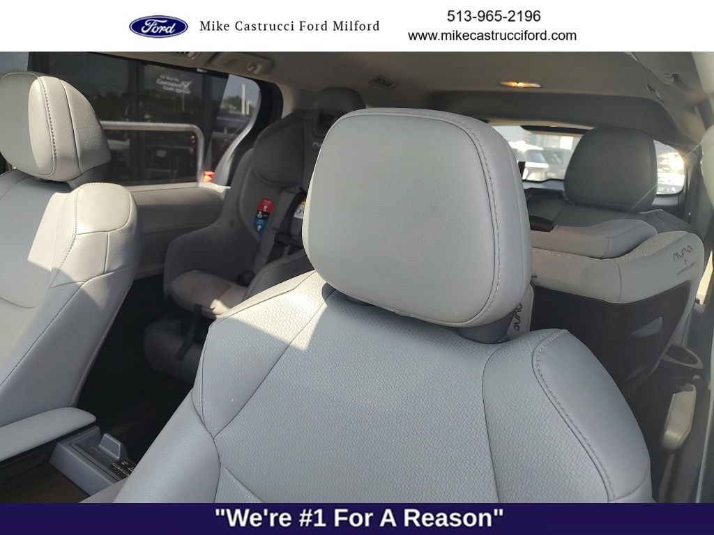 Used 2022 Toyota Sienna XLE FWD image 8