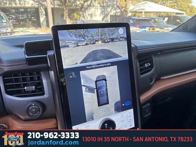 Certified 2023 Ford Expedition Max Platinum image 22