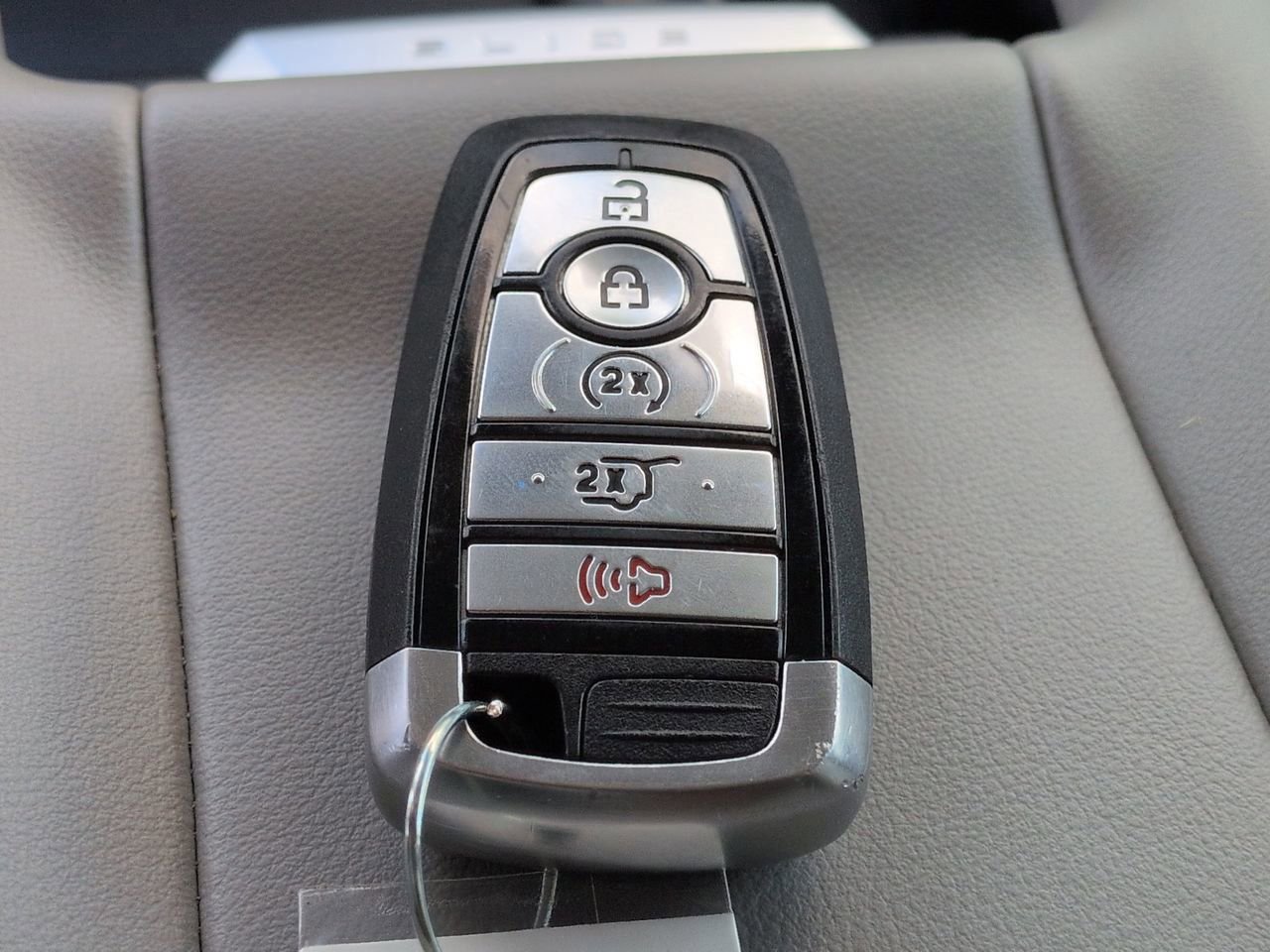 Certified 2025 Ford Expedition Active image 28