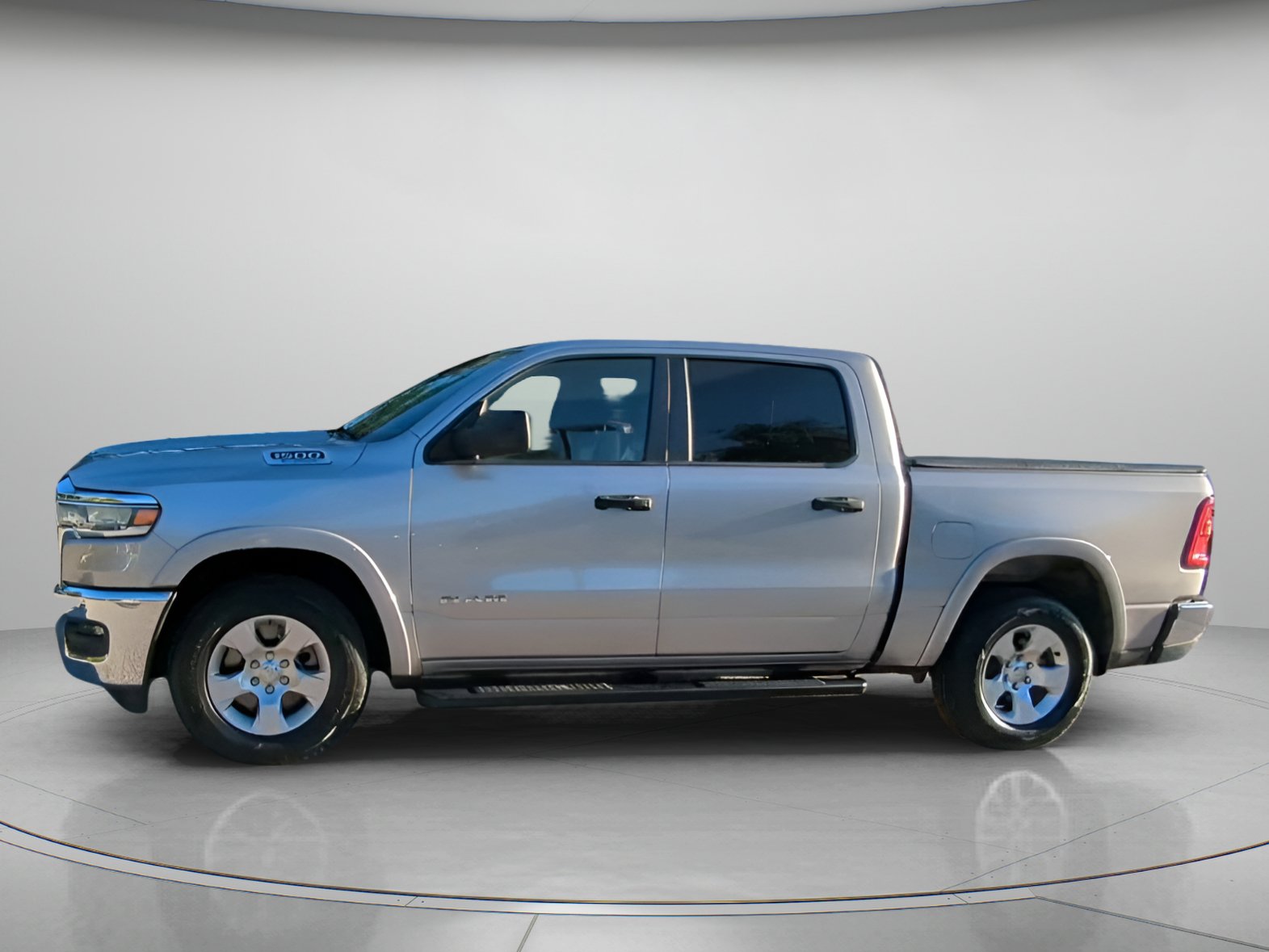 Used 2025 RAM 1500 Big Horn RWD image 15