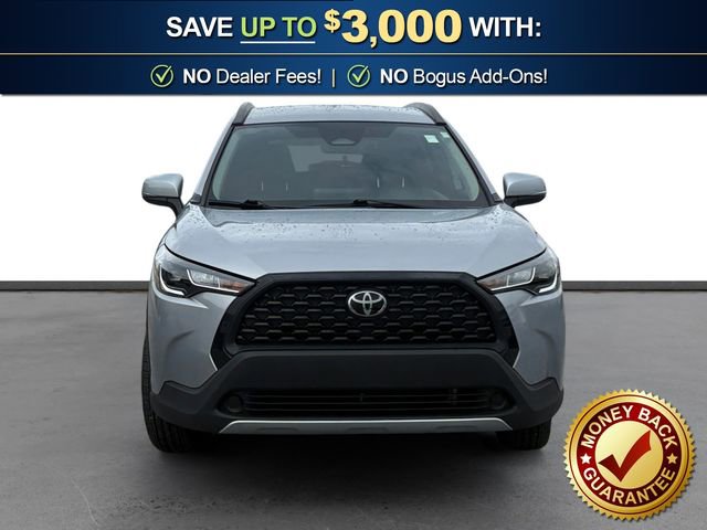 Used 2024 Toyota Corolla Cross LE FWD image 11
