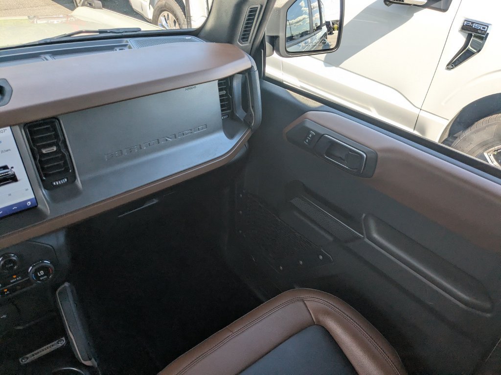 Certified 2024 Ford Bronco Outer Banks AWD/4WD image 16