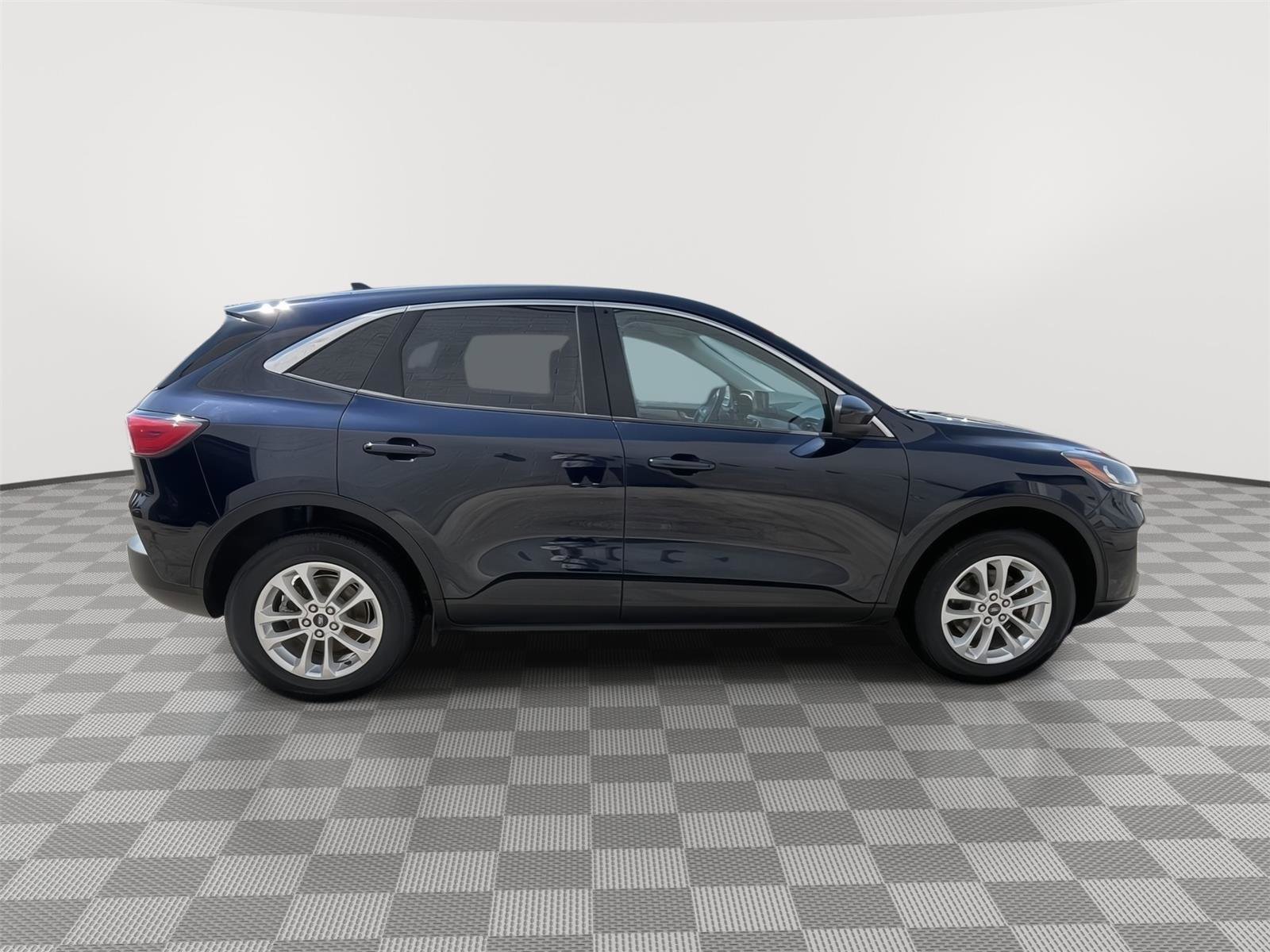 Certified 2021 Ford Escape SE AWD/4WD image 4