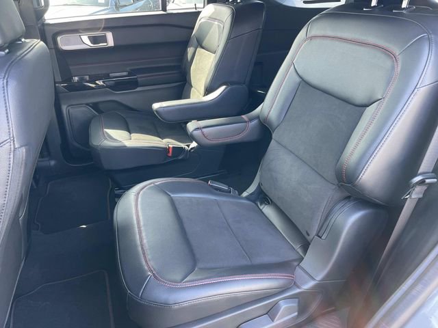 Certified 2023 Ford Explorer ST-Line w/ Class IV Trailer Tow Package image 18