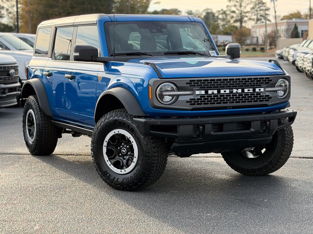 Certified 2025 Ford Bronco Badlands AWD/4WD image 2