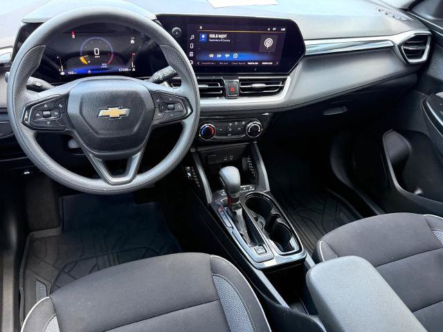 Used 2024 Chevrolet TrailBlazer LT FWD image 12