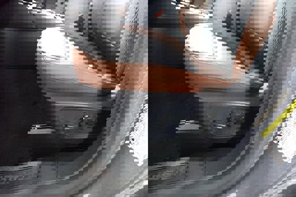 Certified 2025 Ford Bronco Sport Outer Banks w/ Outer Banks Tech Package+ image 11