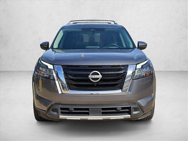 Used 2023 Nissan Pathfinder Platinum image 8