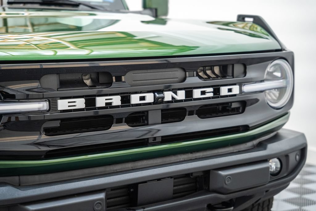 Certified 2025 Ford Bronco Outer Banks AWD/4WD image 12