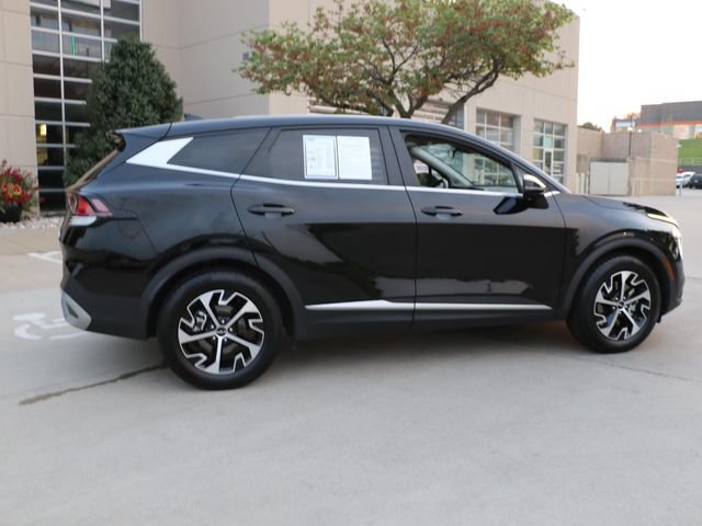 Used 2023 Kia Sportage EX FWD image 7