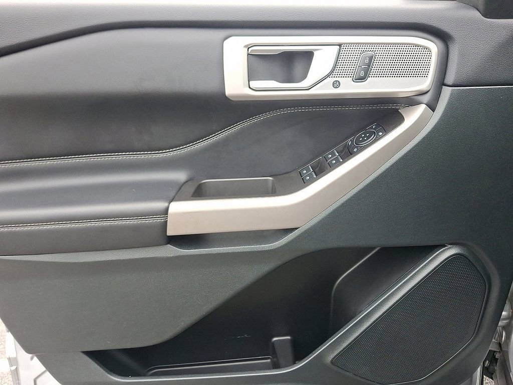 Certified 2024 Ford Explorer Limited image 14