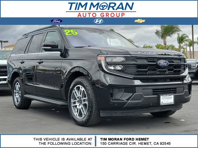 Certified 2025 Ford Expedition Active AWD/4WD image 1
