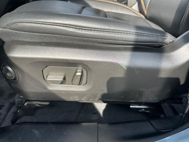 Used 2025 Jeep Gladiator Sport AWD/4WD image 26