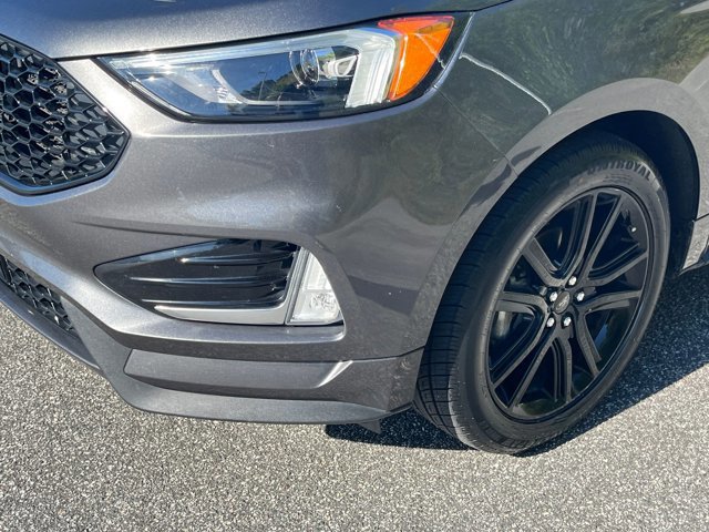 Certified 2020 Ford Edge ST-Line w/ Cold Weather Package FWD image 10