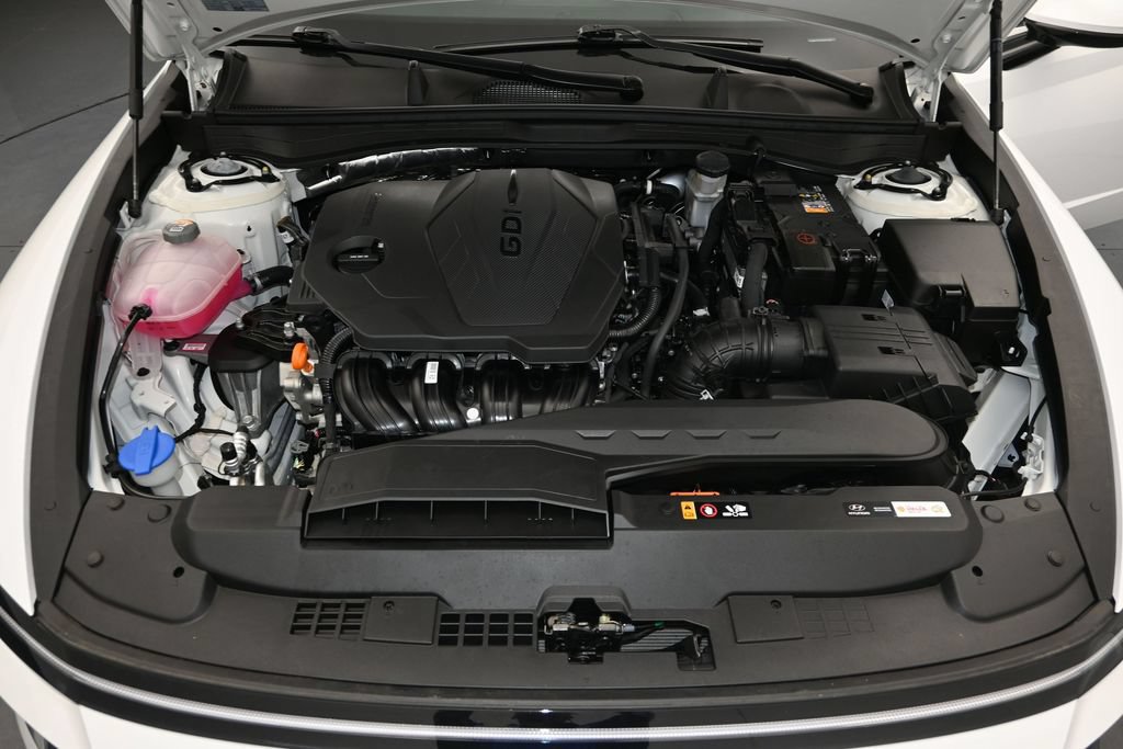 Used 2025 Hyundai Sonata SEL FWD image 17