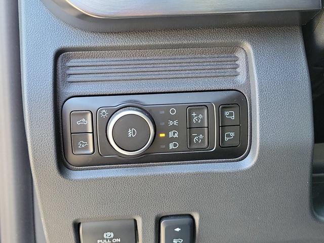 Certified 2025 Ford F250 Lariat AWD/4WD image 24