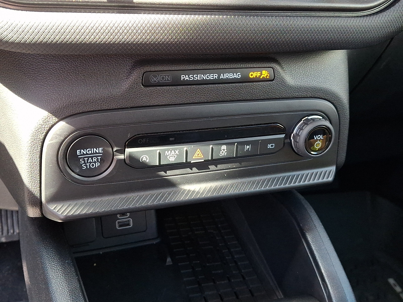 Certified 2025 Ford Bronco Sport Outer Banks w/ Outer Banks Tech Package+ AWD/4WD image 17