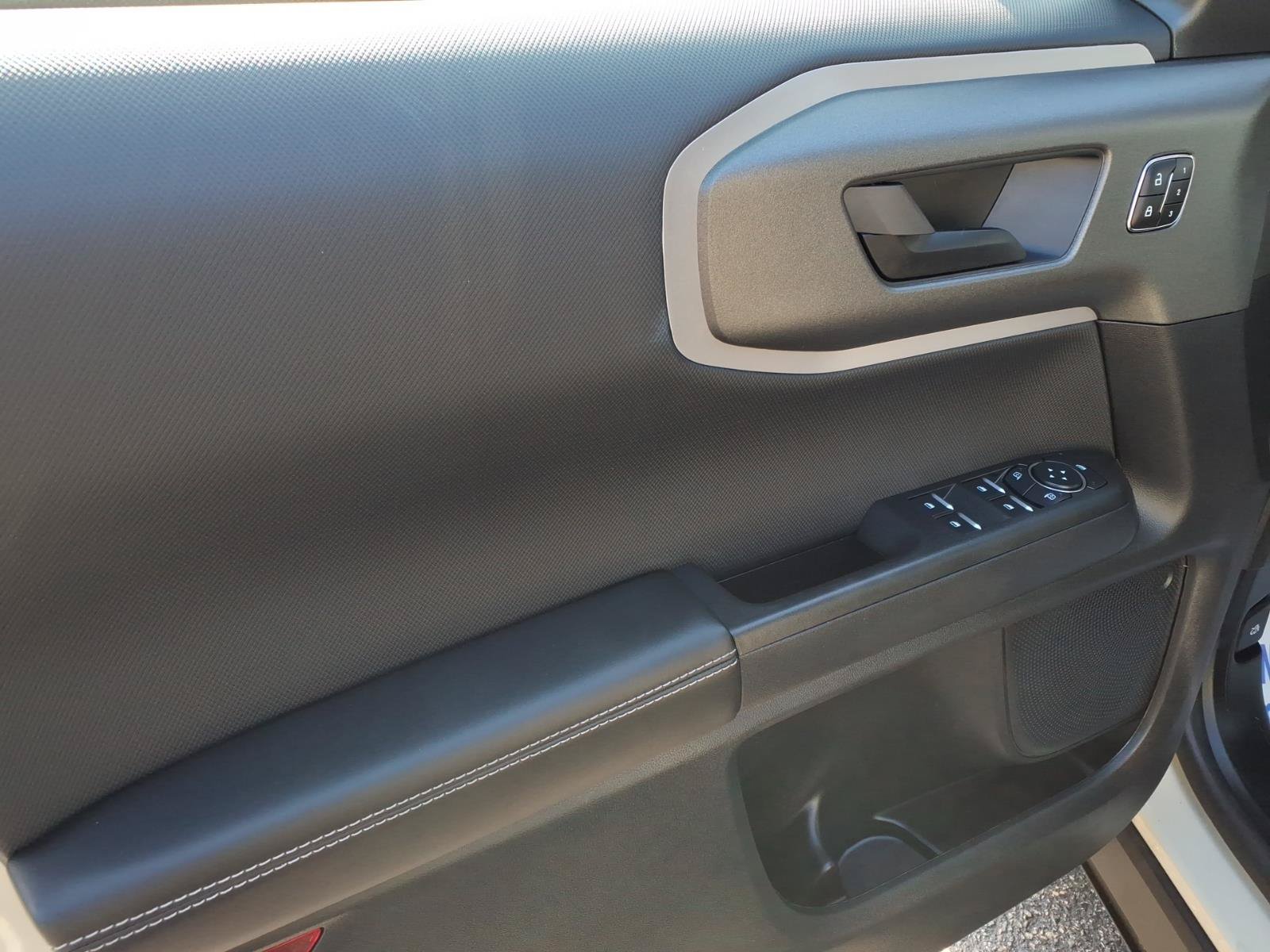 Certified 2025 Ford Bronco Sport Outer Banks AWD/4WD image 11