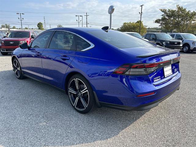 Used 2023 Honda Accord Sport image 6
