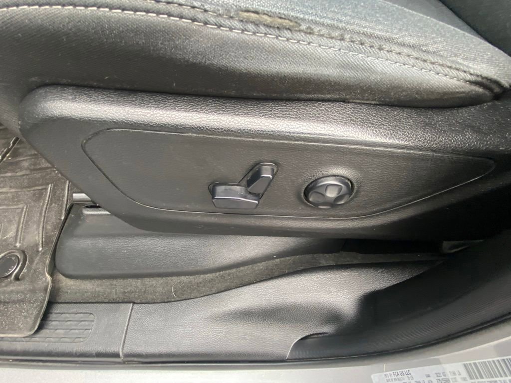 Used 2020 RAM 1500 Big Horn AWD/4WD image 10