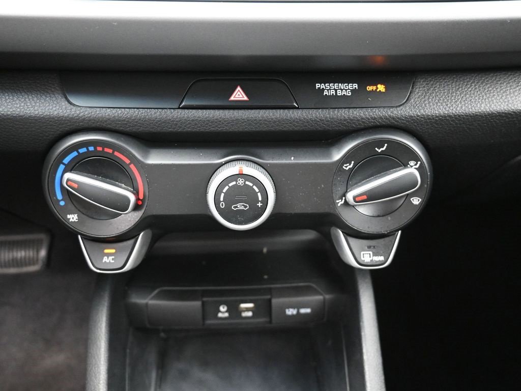 Used 2020 Kia Rio S image 27