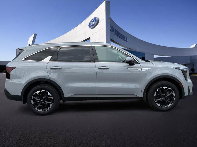 Used 2025 Kia Sorento S w/ Panoramic Sunroof Package AWD/4WD image 4