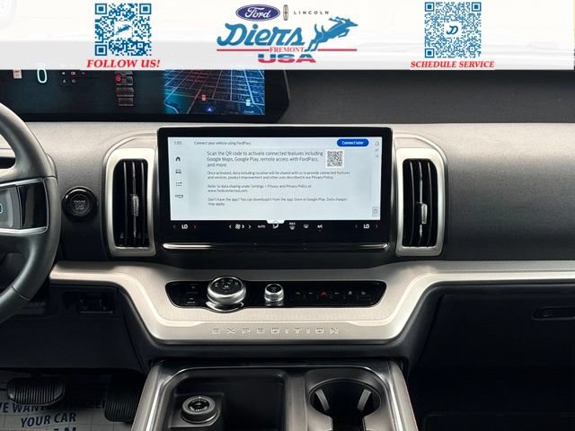 Certified 2025 Ford Expedition Active AWD/4WD image 14