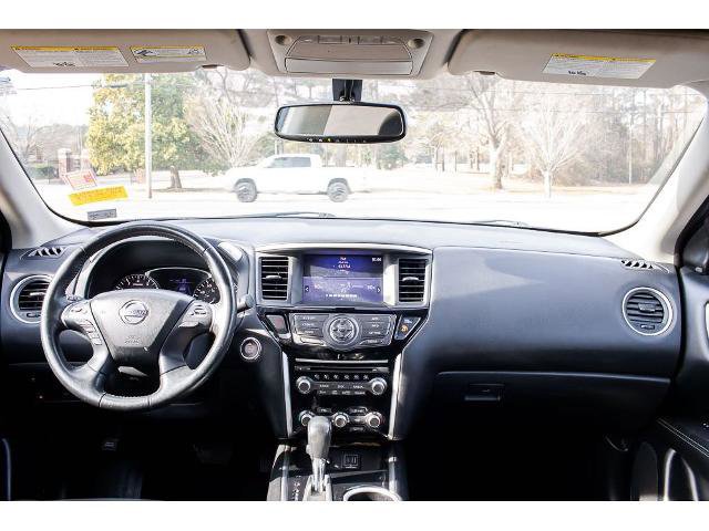 Used 2019 Nissan Pathfinder SV image 12