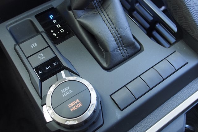 Used 2025 Toyota Tacoma TRD Sport image 24