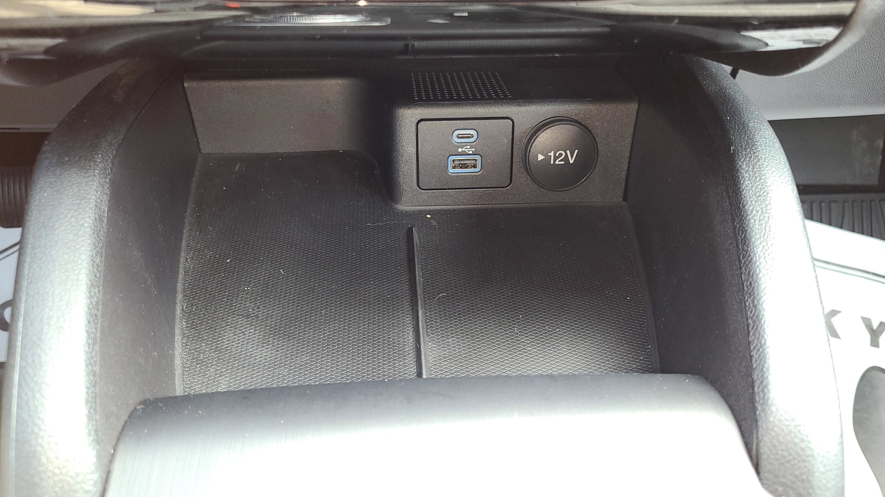 Certified 2022 Ford Escape SE w/ Cold Weather Package AWD/4WD image 24