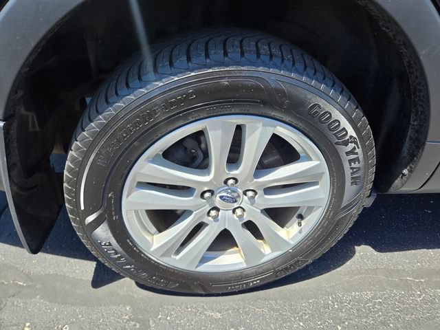 Certified 2018 Ford Explorer XLT w/ Equipment Group 202A AWD/4WD image 43