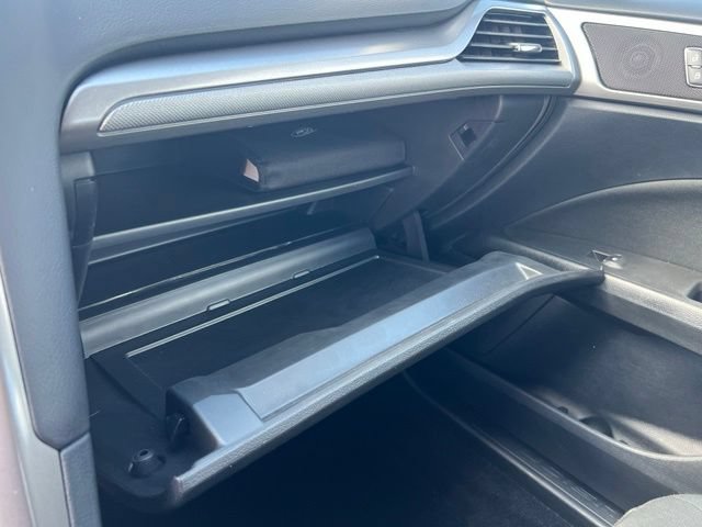Certified 2019 Ford Fusion SE FWD image 18