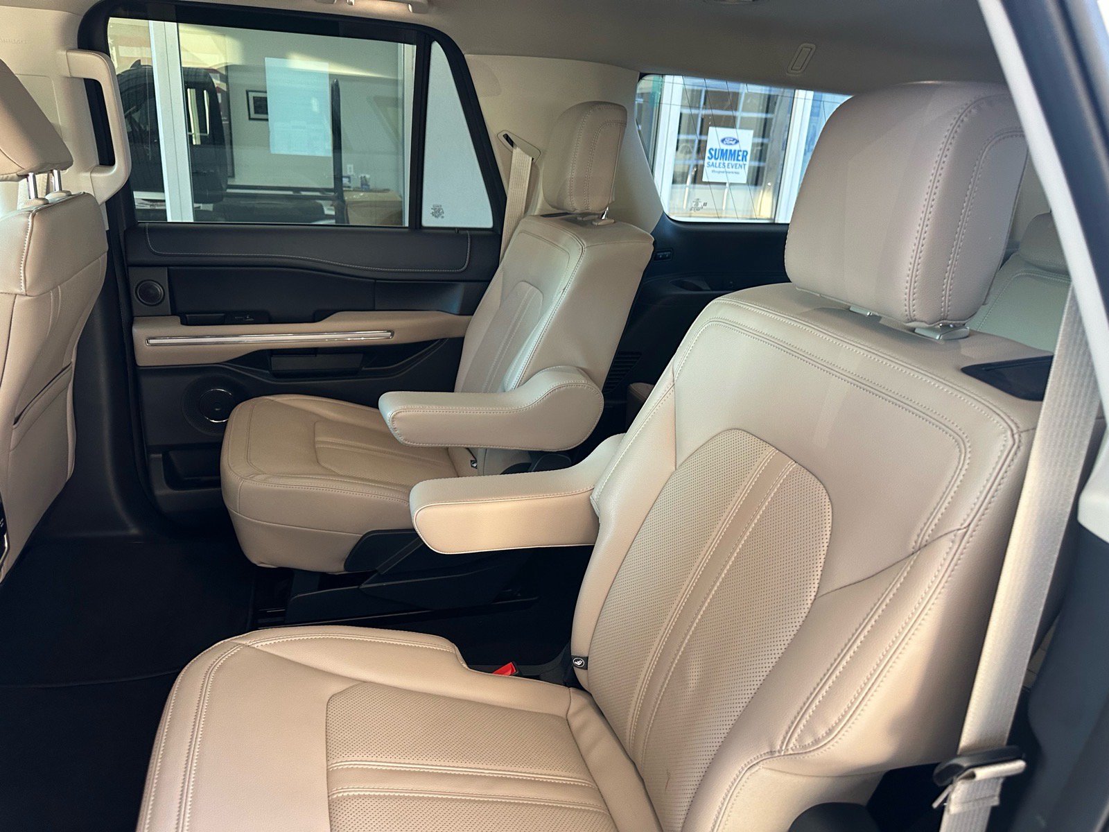 Certified 2024 Ford Expedition Max Limited AWD/4WD image 24