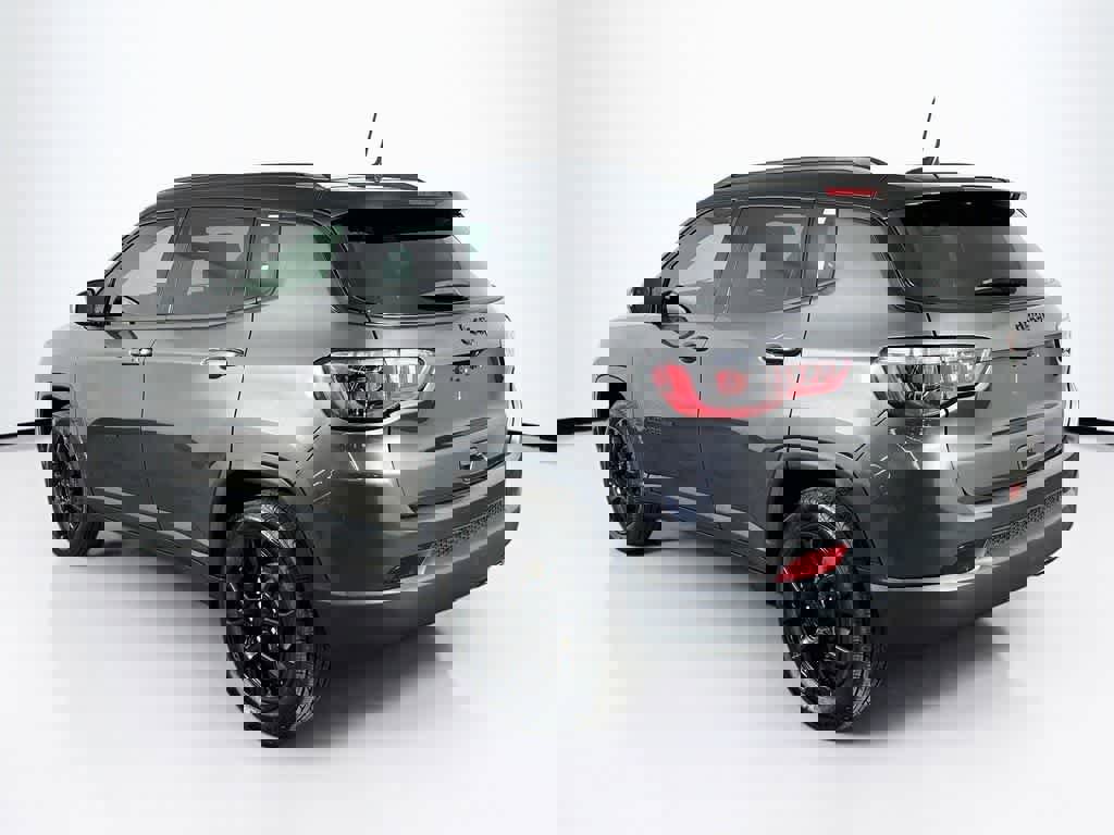 Used 2022 Jeep Compass Altitude image 4