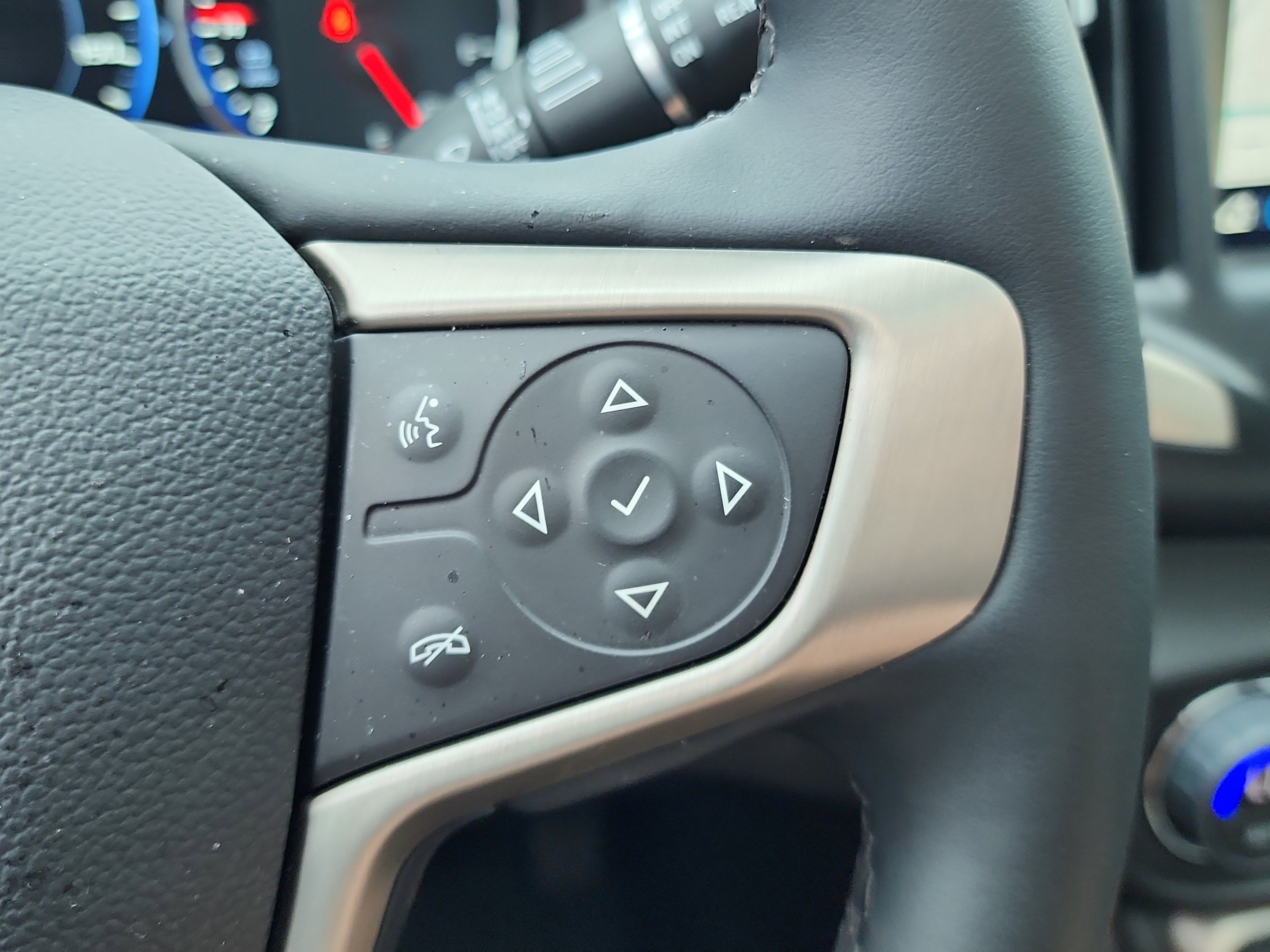 Used 2024 GMC Terrain Denali w/ Denali Premium Package image 21