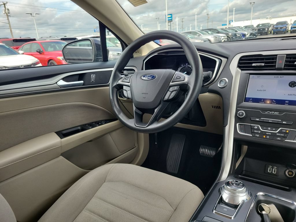 Certified 2020 Ford Fusion SE FWD image 13