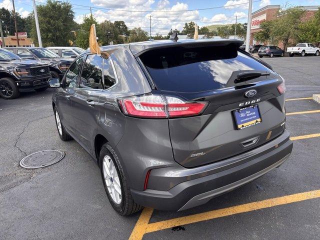 Certified 2022 Ford Edge SEL w/ Convenience Package image 4