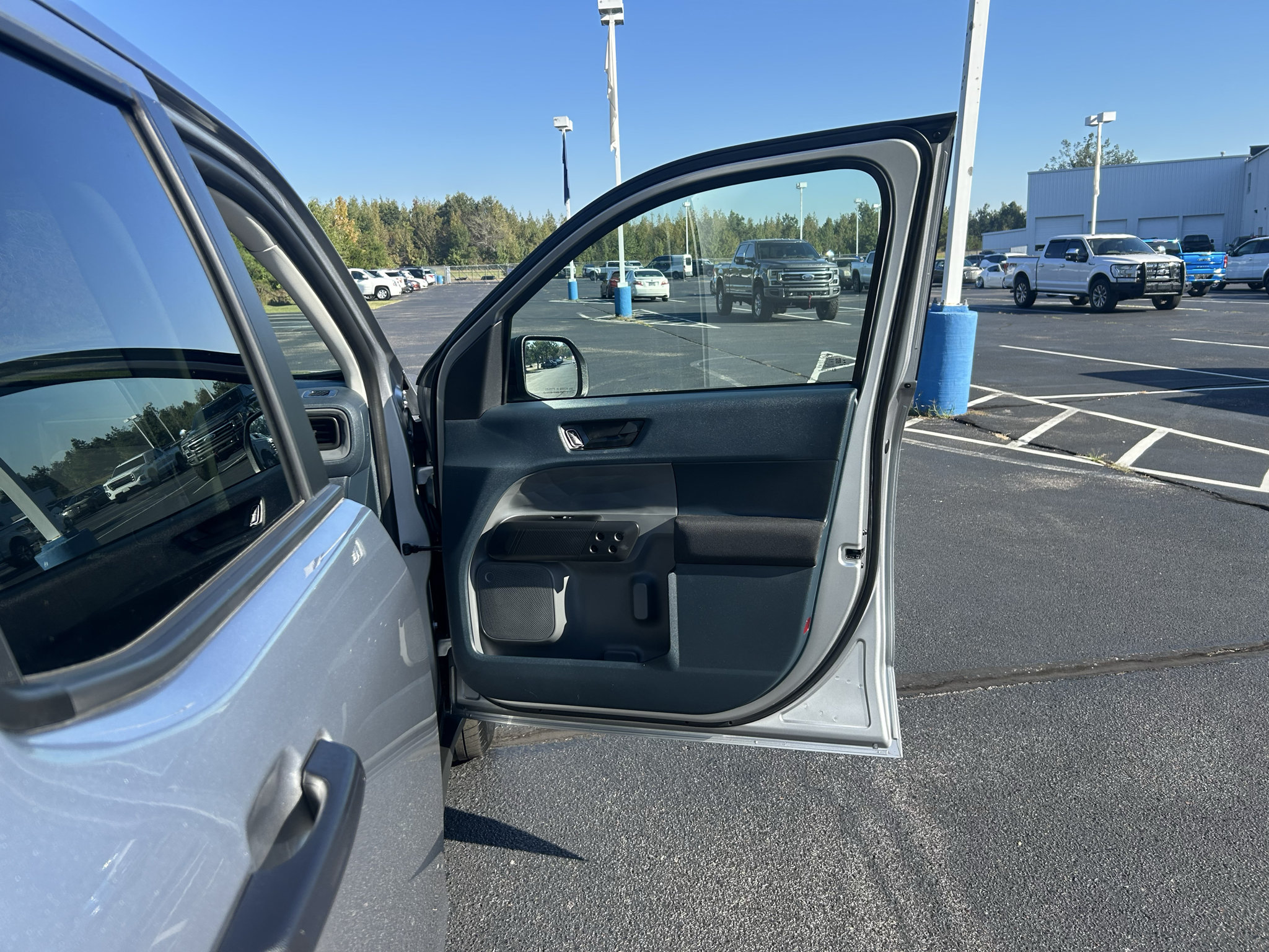 Certified 2022 Ford Maverick XL FWD image 21